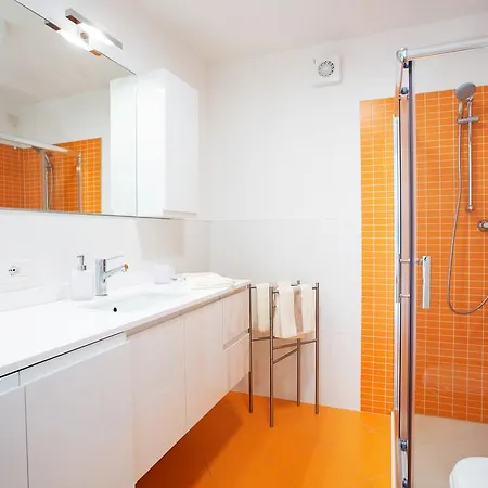 Apartman Pool By Italian