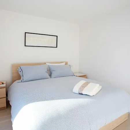 Pool By Italian Lejlighed *