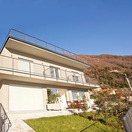 Pool By Italian * Argegno